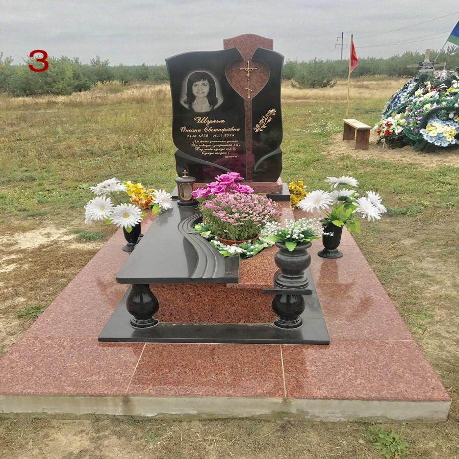 Памятник сложной комплектации #3Купить 