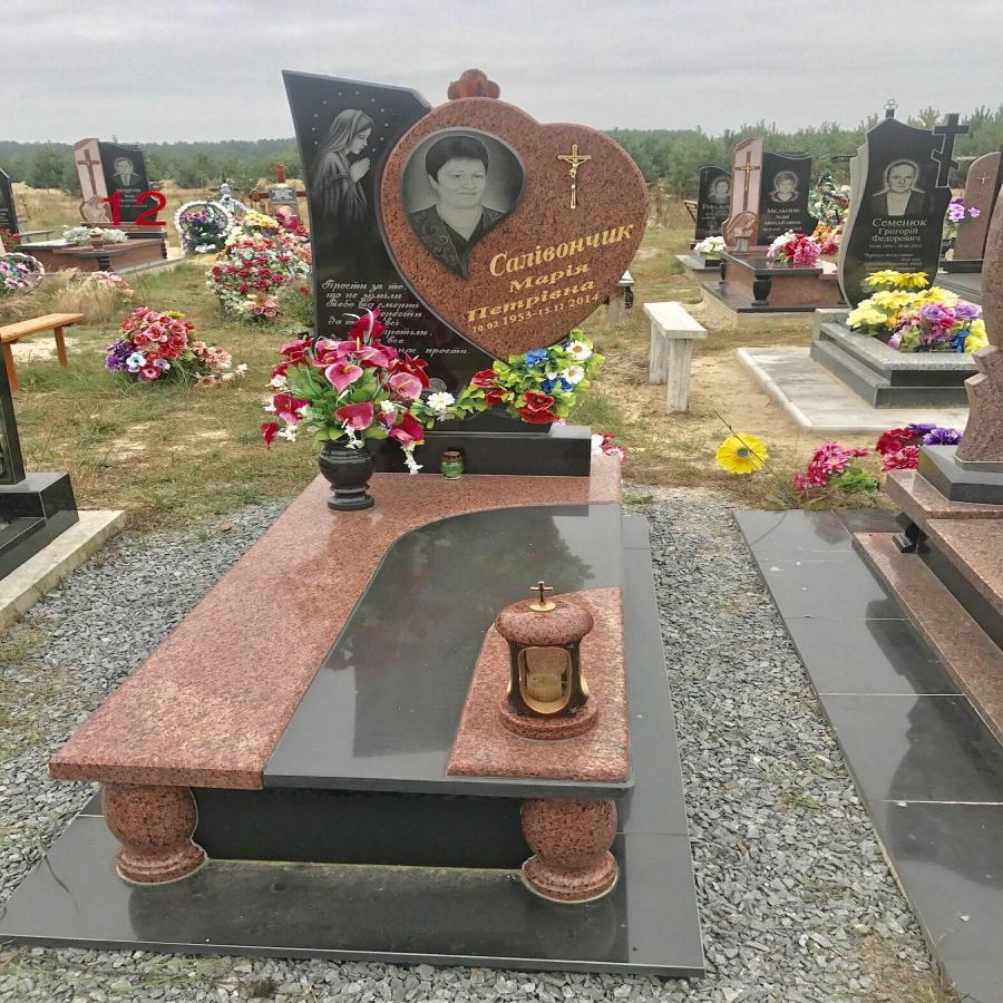 Памятник сложной комплектации #12Купить 