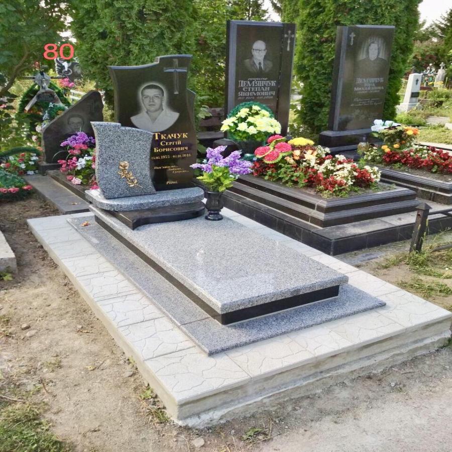 Памятник сложной комплектации #80Купить 