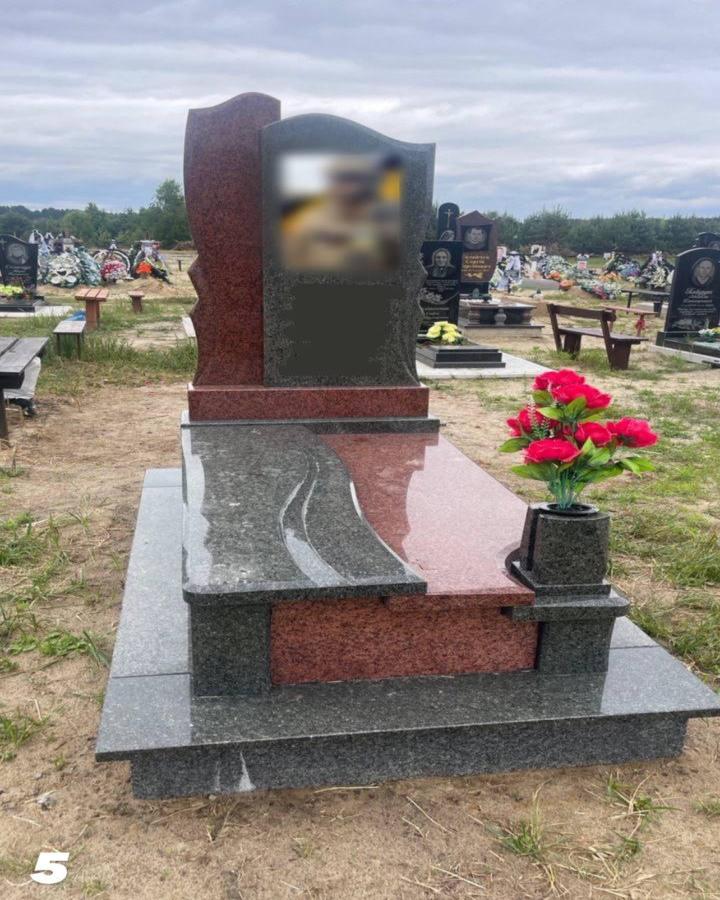 Памʼятник військовомуКупити 