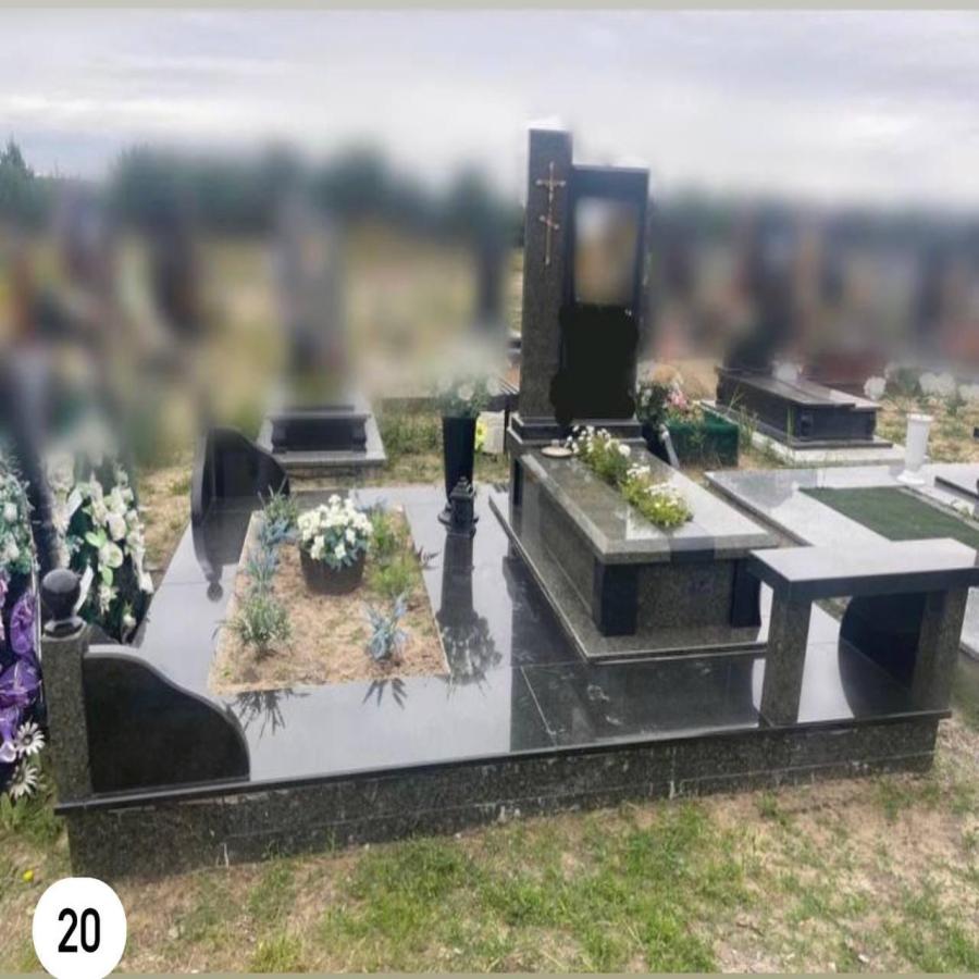 Памʼятник військовомуКупити 